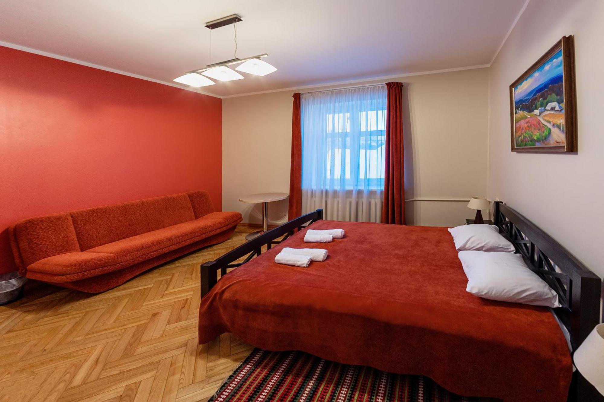 Slokenbekas Muiza Hotell Milzkalne Rum bild